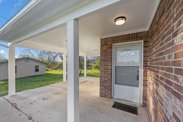 1610 Saint Barbe Street, Hempstead, TX 77445