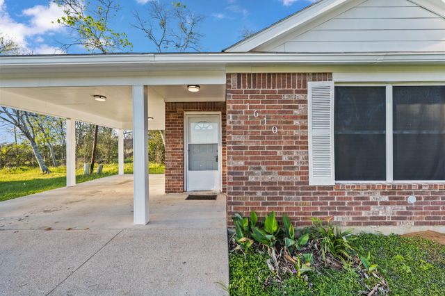 1610 Saint Barbe Street, Hempstead, TX 77445