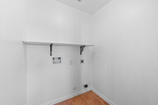 1610 Saint Barbe Street, Hempstead, TX 77445