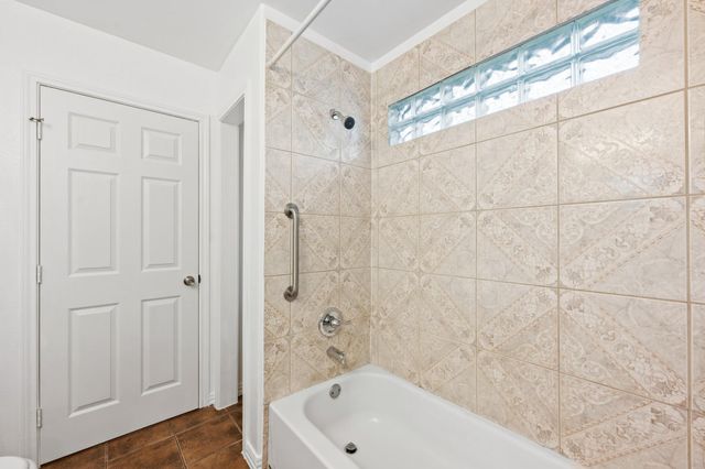 1610 Saint Barbe Street, Hempstead, TX 77445