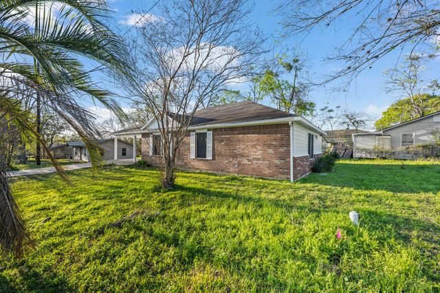1610 Saint Barbe Street, Hempstead, TX 77445