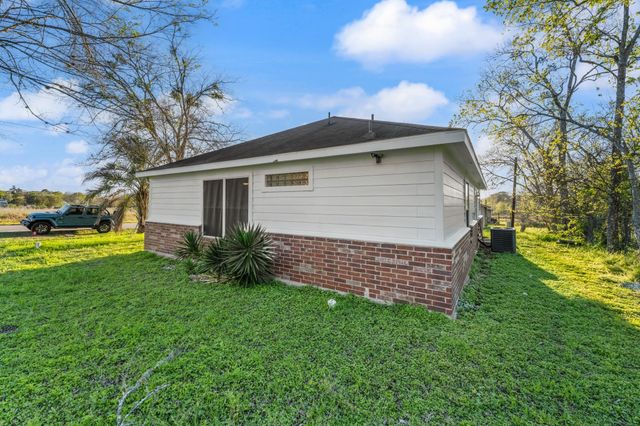 1610 Saint Barbe Street, Hempstead, TX 77445