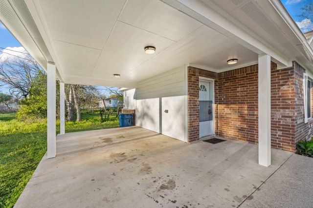 1610 Saint Barbe Street, Hempstead, TX 77445