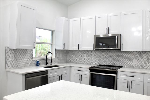 602 CHEETAH LANE, Kissimmee, FL 34759