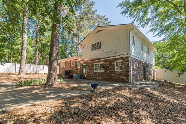 2851 Lloyd Road, Decatur, GA 30034