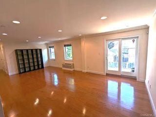 4223 212th Street 2B, Bayside, NY 11361