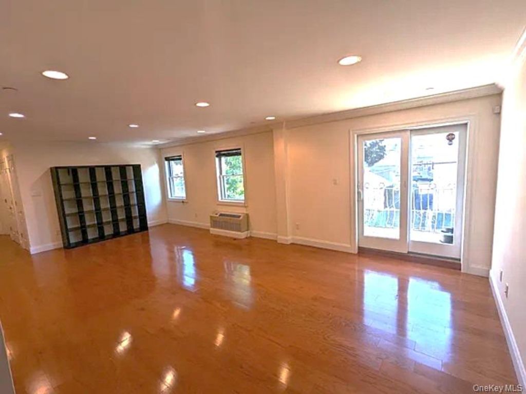 4223 212th Street 2B, Bayside, NY 11361