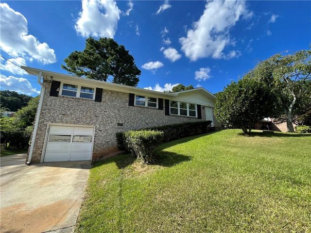 2910 Marlin Drive, Atlanta, GA 30341