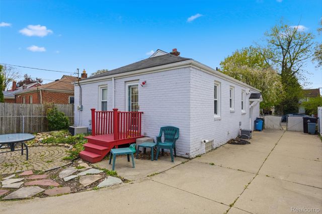 1501 13th Street, Wyandotte, MI 48192