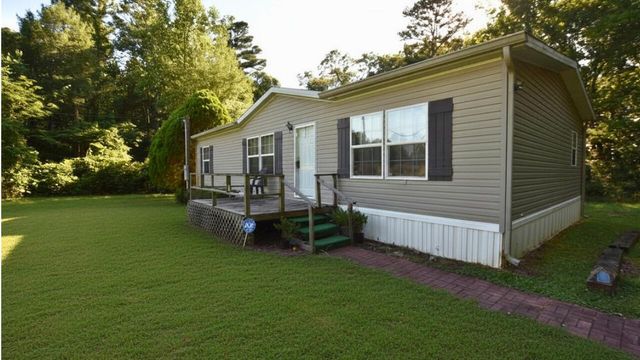 157 Roblyer Road, Benton, TN 37307