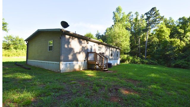 157 Roblyer Road, Benton, TN 37307