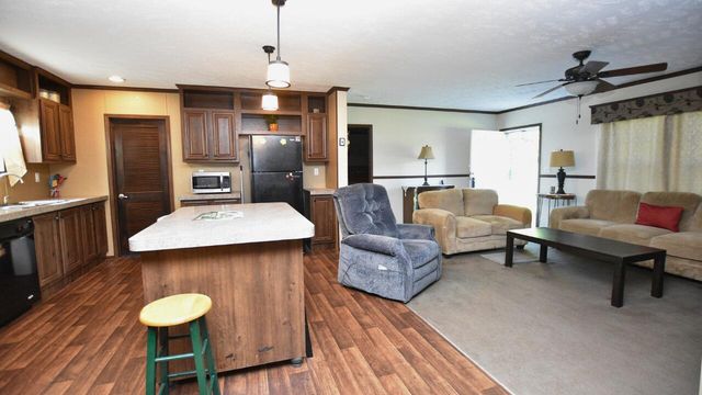 157 Roblyer Road, Benton, TN 37307