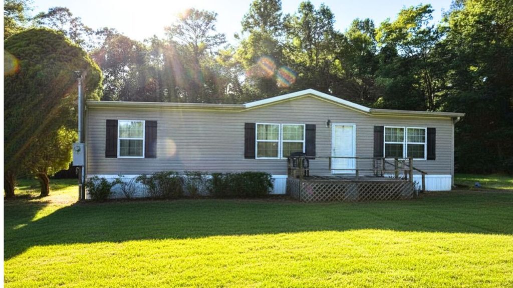 157 Roblyer Road, Benton, TN 37307