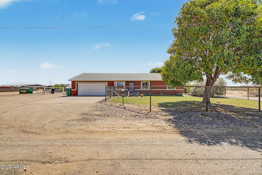 12171 E REKSOM Road, Florence, AZ 85132 — exterior