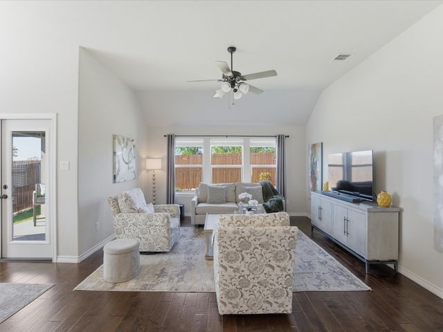 5444 Quiet Woods Trail, Fort Worth, TX 76123