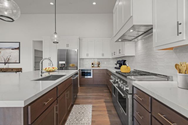 420 Maria 37, Hollister, CA 95023