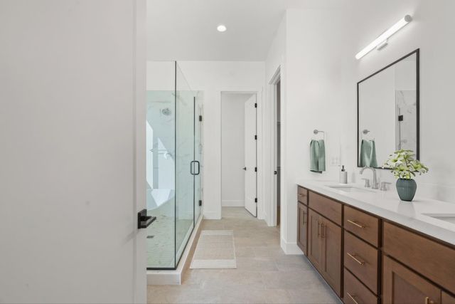 420 Maria 37, Hollister, CA 95023