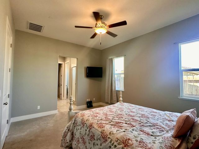 1039 Longview Dr, Oakdale, CA 95361