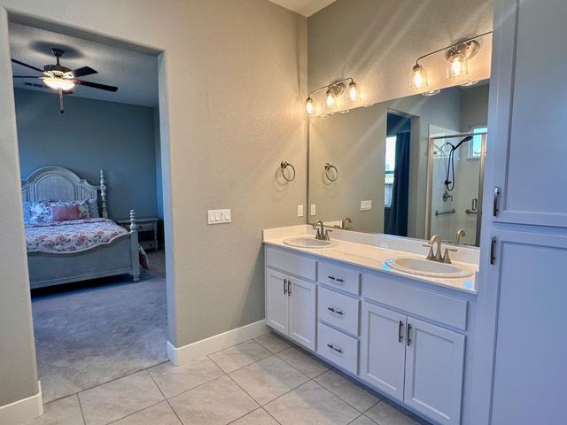 1039 Longview Dr, Oakdale, CA 95361