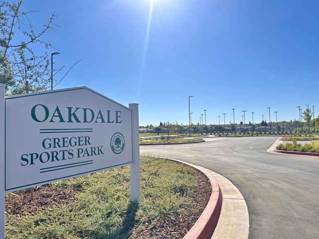 1039 Longview Dr, Oakdale, CA 95361