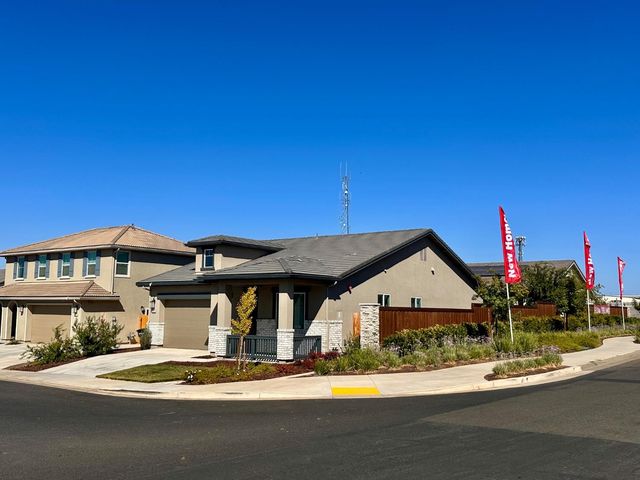 1039 Longview Dr, Oakdale, CA 95361