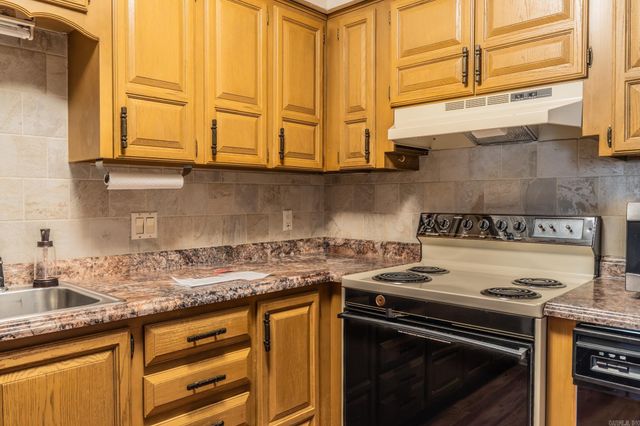 26 Destino Way, Hot Springs Village, AR 71909