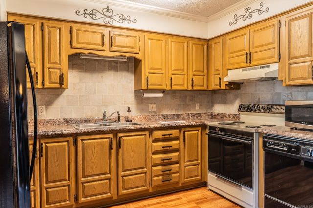 26 Destino Way, Hot Springs Village, AR 71909