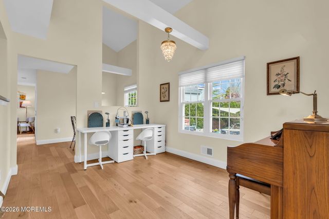 190 Kentucky Way, Freehold, NJ 07728