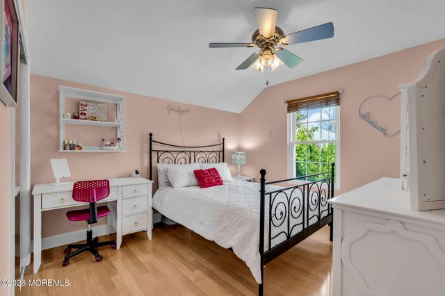 190 Kentucky Way, Freehold, NJ 07728