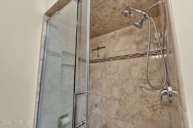 190 Kentucky Way, Freehold, NJ 07728