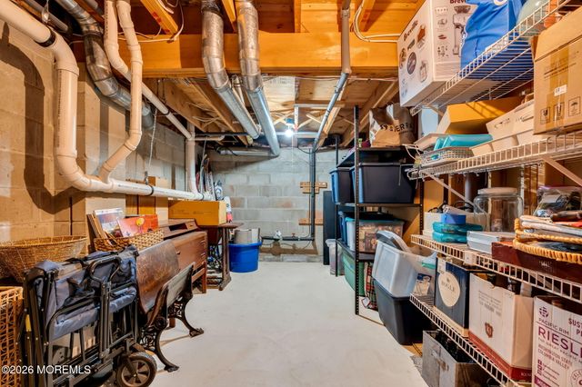 190 Kentucky Way, Freehold, NJ 07728