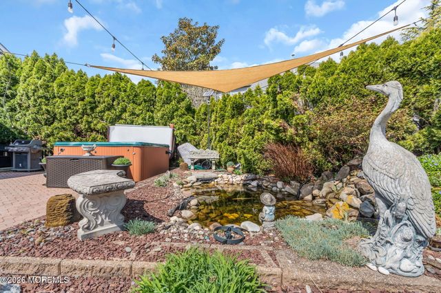 190 Kentucky Way, Freehold, NJ 07728