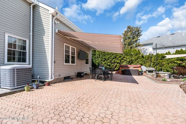 190 Kentucky Way, Freehold, NJ 07728