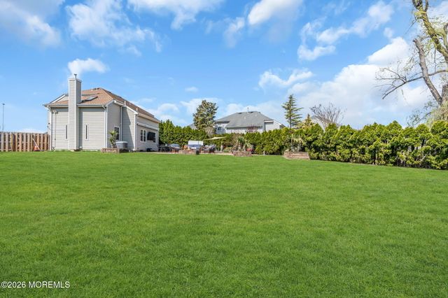 190 Kentucky Way, Freehold, NJ 07728