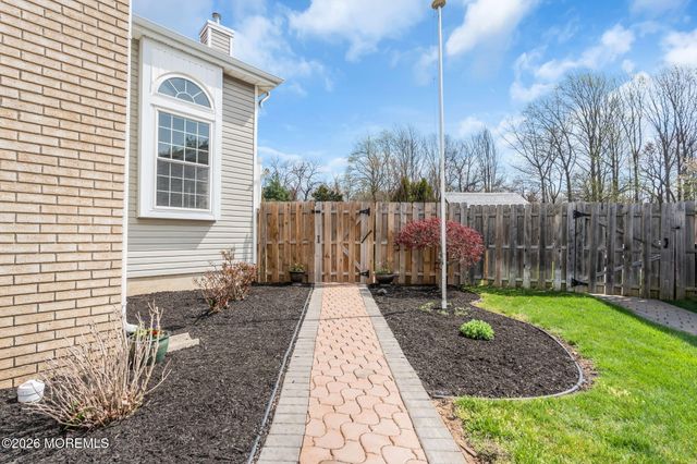 190 Kentucky Way, Freehold, NJ 07728