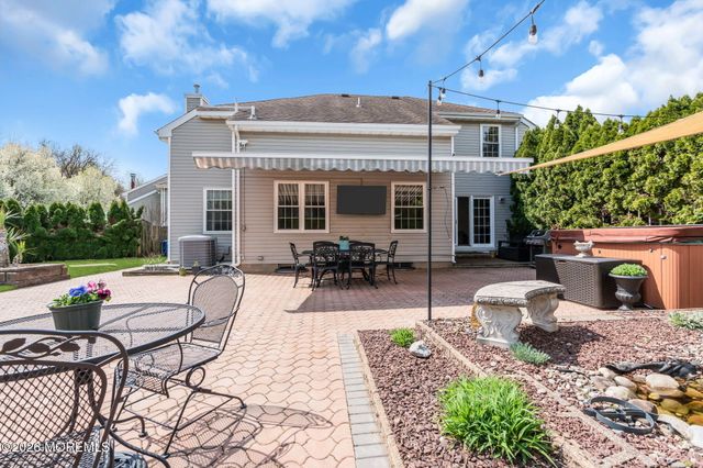 190 Kentucky Way, Freehold, NJ 07728