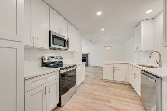 1933 Garden Crest Lane, Dallas, TX 75232