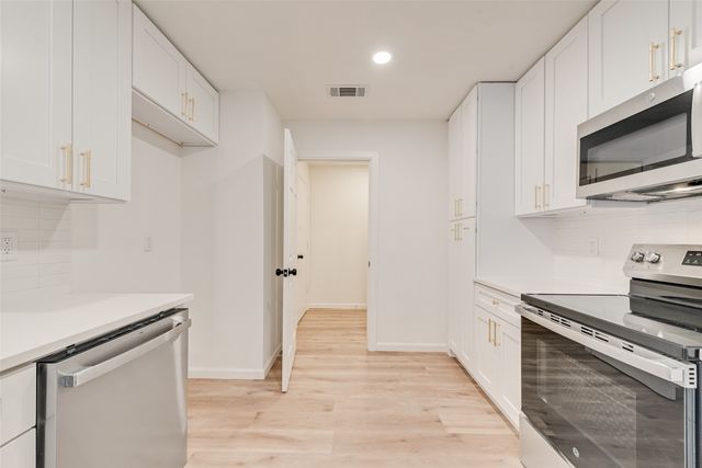 1933 Garden Crest Lane, Dallas, TX 75232