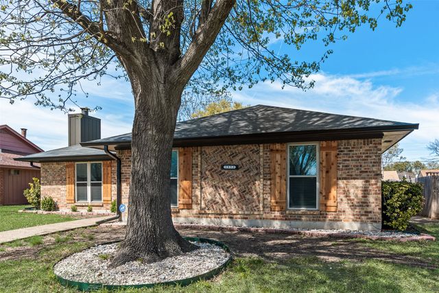 1933 Garden Crest Lane, Dallas, TX 75232