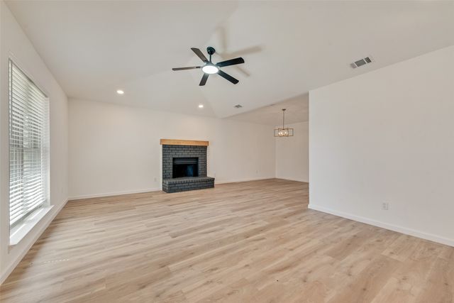 1933 Garden Crest Lane, Dallas, TX 75232