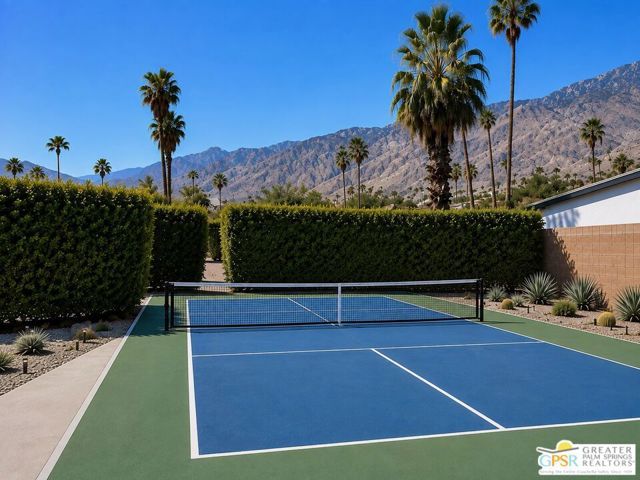 952 N Camino Condor, Palm Springs, CA 92262