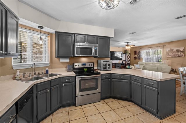 118 Fox Run Place A&B, Lowell, AR 72745
