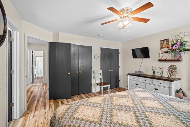 118 Fox Run Place A&B, Lowell, AR 72745