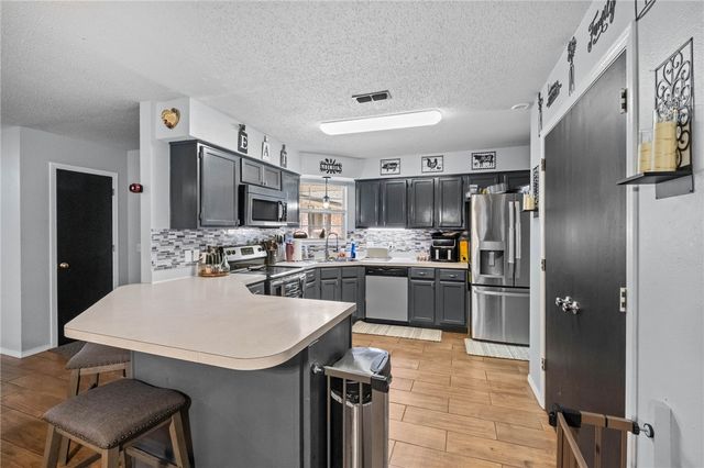 118 Fox Run Place A&B, Lowell, AR 72745