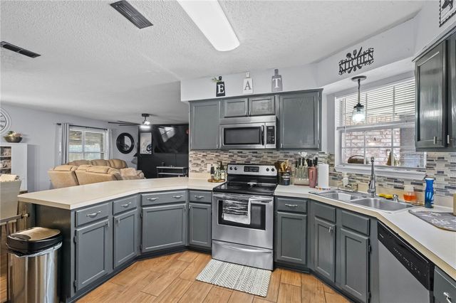 118 Fox Run Place A&B, Lowell, AR 72745