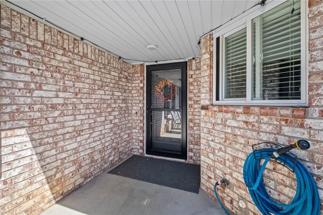 118 Fox Run Place A&B, Lowell, AR 72745