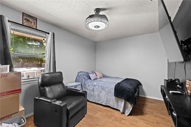 118 Fox Run Place A&B, Lowell, AR 72745