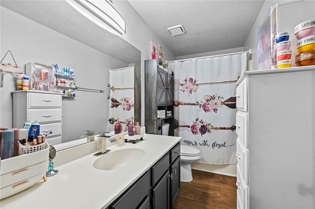 118 Fox Run Place A&B, Lowell, AR 72745