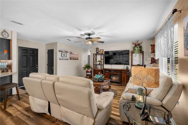 118 Fox Run Place A&B, Lowell, AR 72745