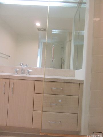 88 Piikoi Street 2605, Honolulu, HI 96814